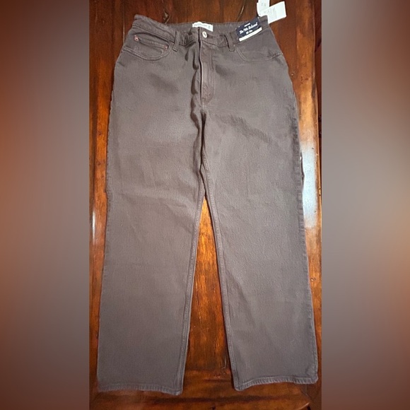 NWT Abercrombie & Fitch The 90’s Relaxed Fit High Rise Jeans - Picture 5 of 9